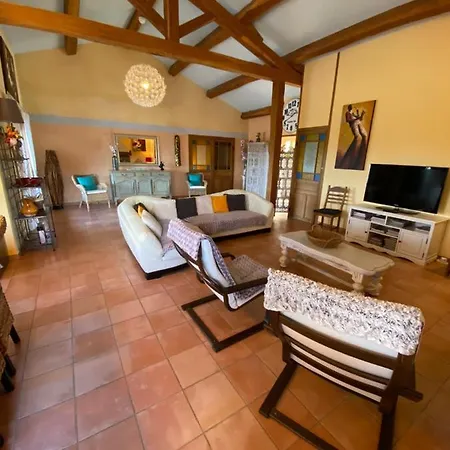 Tatil Evi Maison Independante Standing, Piscine Privee Rosières